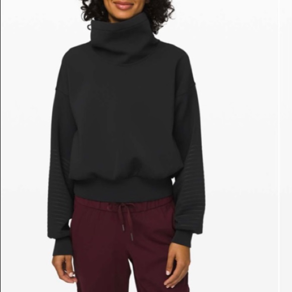 Full Flourish Pullover